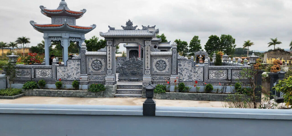 Khu Lăng Mộ Đá Hoa Lư
